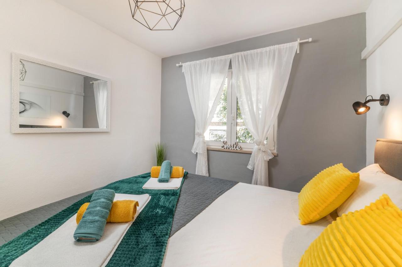 Amare Apartments Bobovisca Bagian luar foto
