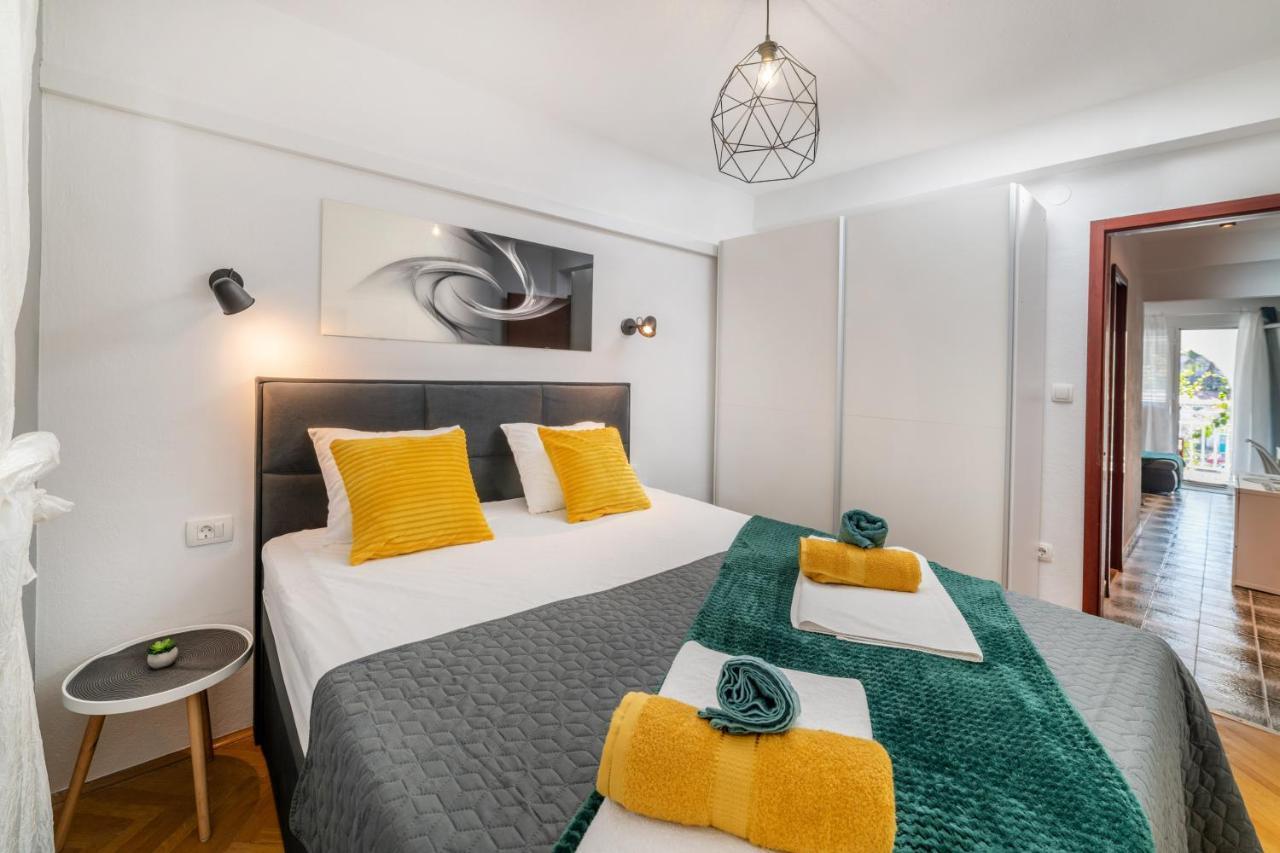 Amare Apartments Bobovisca Bagian luar foto