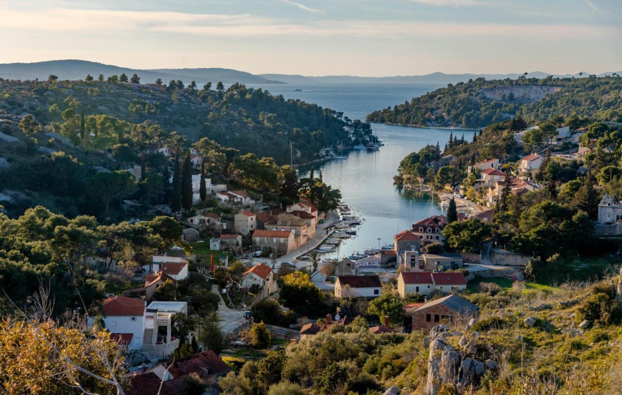 Amare Apartments Bobovisca Bagian luar foto