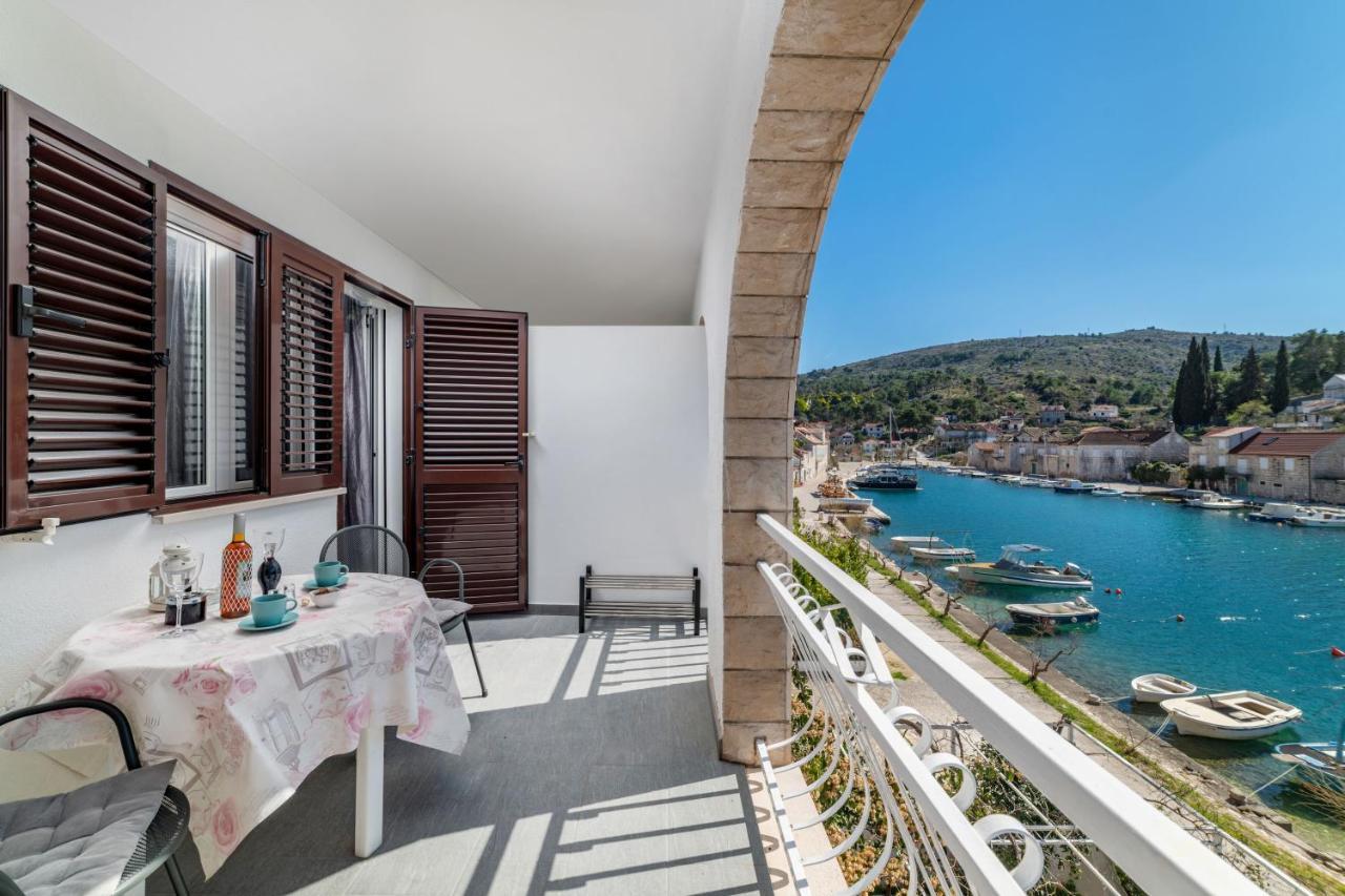 Amare Apartments Bobovisca Bagian luar foto
