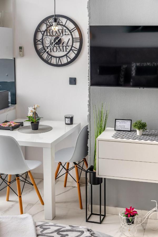 Amare Apartments Bobovisca Bagian luar foto