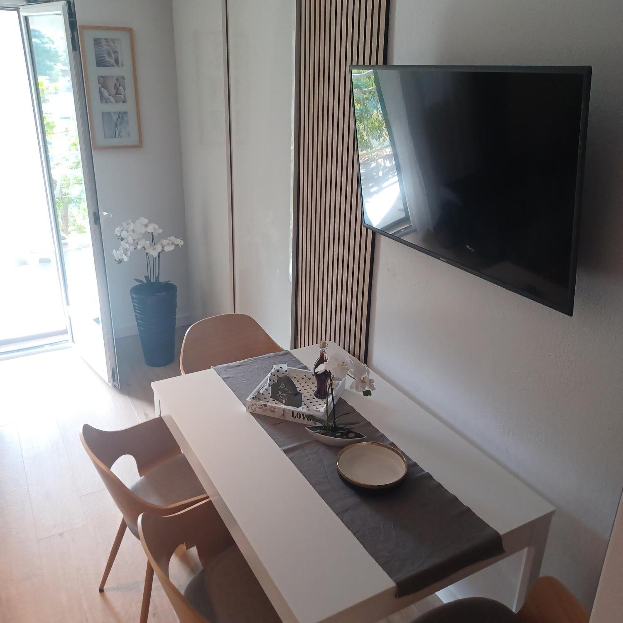 Amare Apartments Bobovisca Bagian luar foto